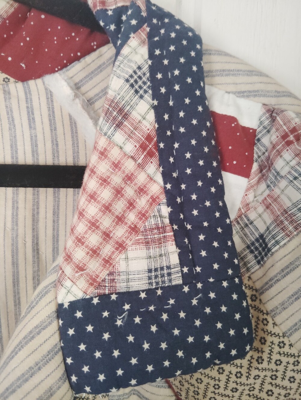 Handmade Quilted Patriotic Country Pattern Open Front Top. - Picture 4 of 7